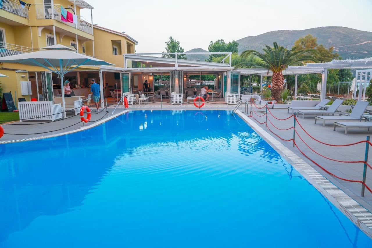 Cosmos Hotel Vasiliki  Exterior photo