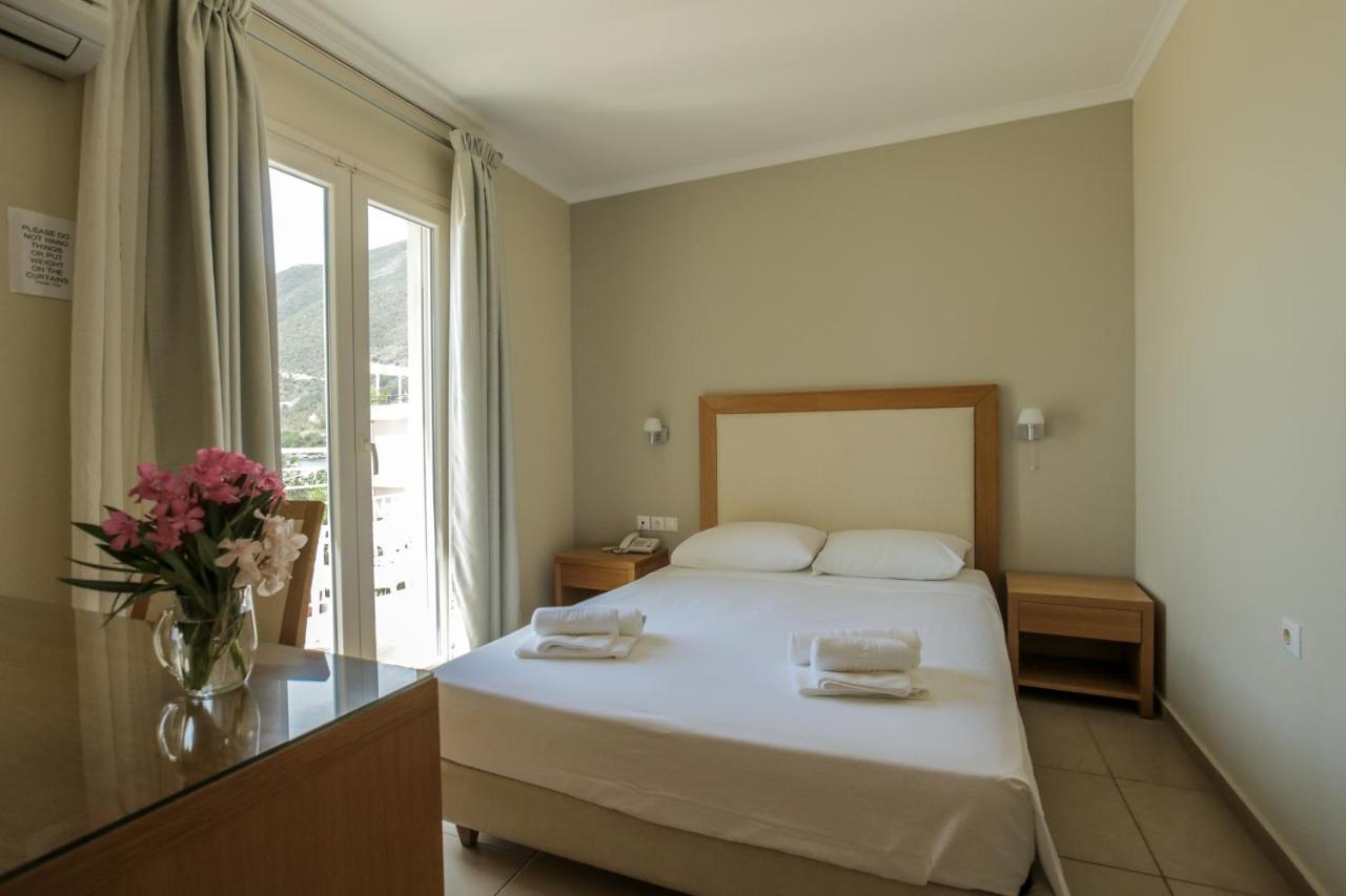 Cosmos Hotel Vasiliki  Exterior photo